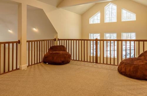 Rowland House | Spacious Luxury Masthope Mountain Home