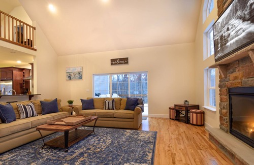 Rowland House | Spacious Luxury Masthope Mountain Home