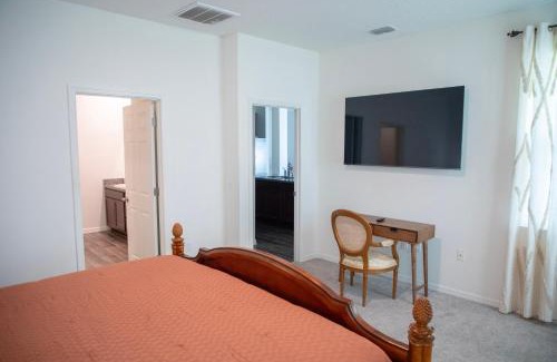 Port Saint Lucie House | Spacious Master Bedroom