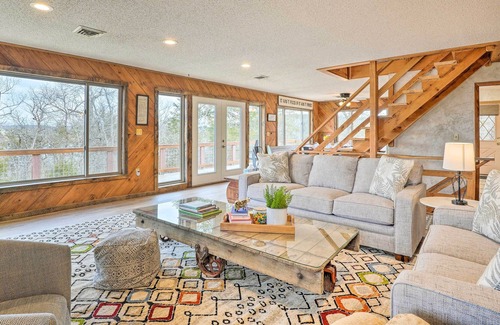 Eagle Rock House | Spacious Missouri Escape w/ Private Dock