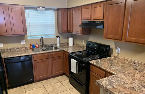 La Marque Apartment | Spacious Modern 2 Bedroom Apartment Great location for Galveston, Kemah, Fishing