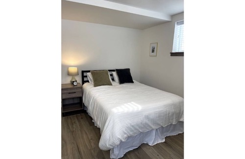 Bozeman House | Spacious & Modern 2Unit Home -Perfect for Families