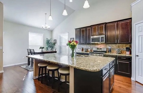 Round Rock House | Spacious Modern 4BR/3.5BA Retreat w/Home Office & Quick Austin Access