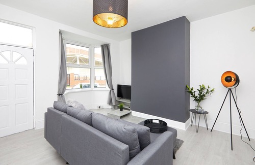 Sheffield House | Spacious Modern 5 Bedroom Sheffield House