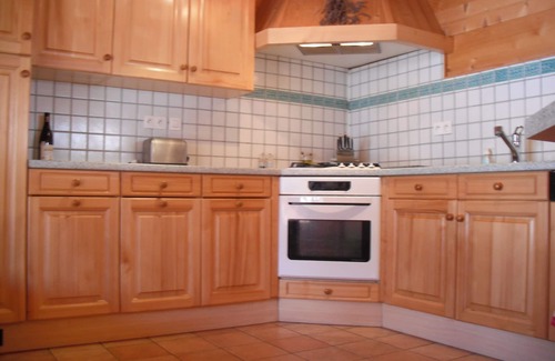 Montriond Ski Chalet | Spacious Modern 5 bed chalet with hot tub, near Morzine, ideal for families