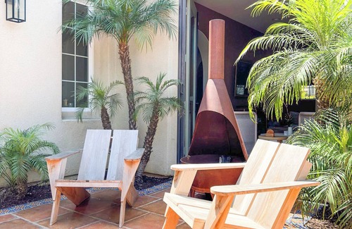 Playa Del Rey House | Spacious Modern Spanish House on the Coastal Bluffs near the Beach