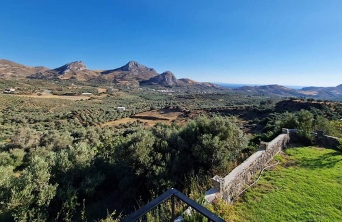 Agios Vasileios Villa | Spacious, modern Villa in Asomatos, Crete, Greece