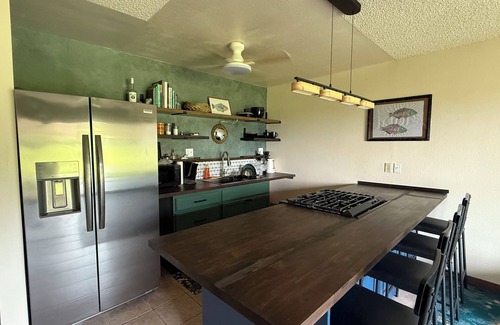 Kaunakakai Condo | Spacious Molokai Style Condo - Locally Owned