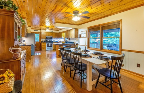 Franklin Cabin | Spacious mountain getaway with game room, hot tub, fireplace & washer/dryer