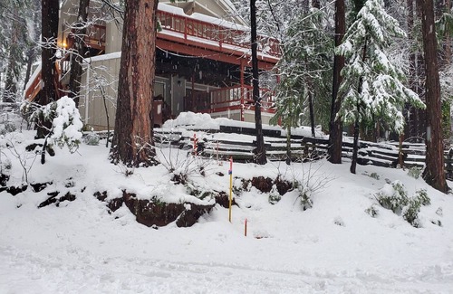 Glencoe House | Spacious Mountain Home-AC/Heating, Hot Tub, Dog Friendly, Game Room w/arcade