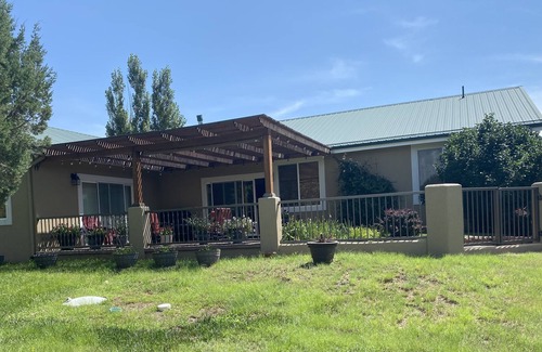 Alto House | Spacious Mountain Home with amazing views of Sierra Blanca!