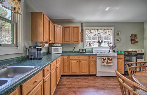 Athol Cabin | Spacious Mtn Cabin on 7 Private Acres in Athol!