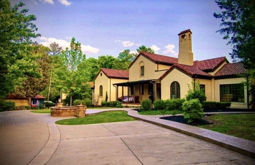 Brentwood House | Spacious Nashville Estate: Groups, Outdoor Areas, Pool, Hot Tub, Near DWTN, 5BR