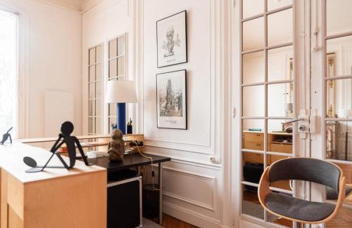 Quartier de la Plaine-de-Monceaux Apartment | Spacious nest with terrace near Batignolles