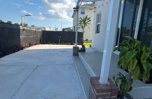 Pinellas Park House | Spacious New construction 5-bedroom house