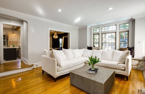 Weequahic House | Spacious New Jersey Home: Pool & Fire Pit!