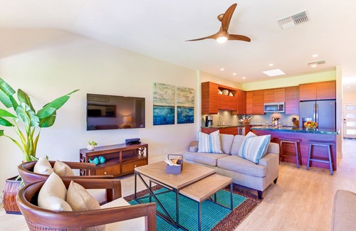 Historic Lahaina Front Street House | Spacious Newly Remodeled 4 Bdrm Oceanfront Unit in Premium Puamana Location