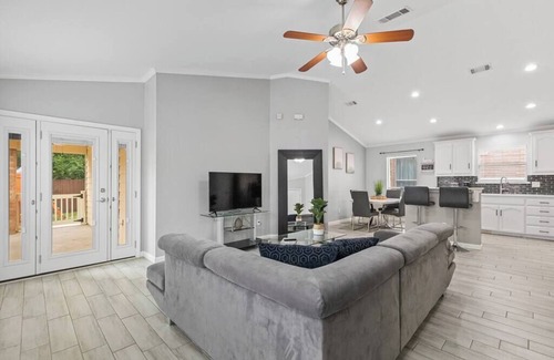 Fossil Creek House | Spacious North Fort Worth 3/2 Home Close to I35