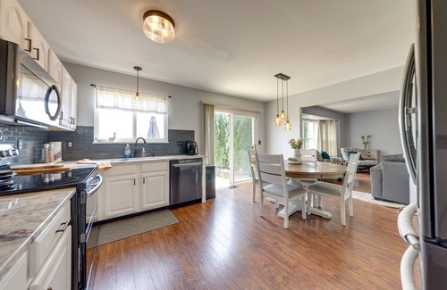 O'Fallon House | Spacious O'Fallon Vacation Home: 30 Mi to St Louis