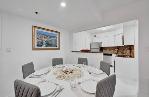 Seybold Apartment | Spacious Ocean View Condo with Beach Service and Resort Amenities 609