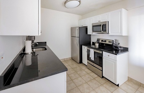West End Apartment | Spacious One-Bedroom Apartment with Balcony in Wes