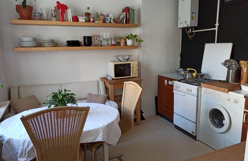Neukoelln Apartment | Spacious one bedroom flat in FANTASTIC location - Schillerkiez