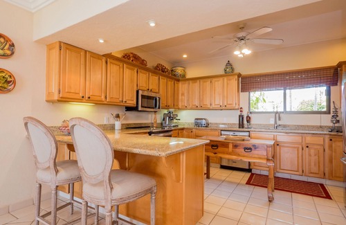 San Jose del Cabo Condo | Spacious Open Floor plan-3 Bedroom 3 Bath-New Pickle ball Courts