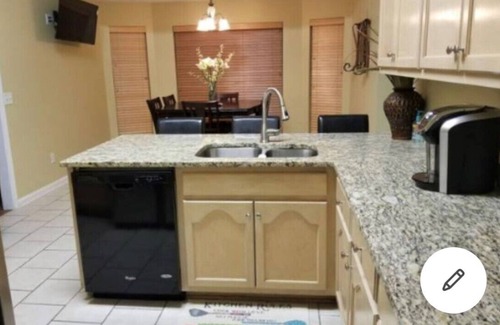 Duncanville House | Spacious & Open Home