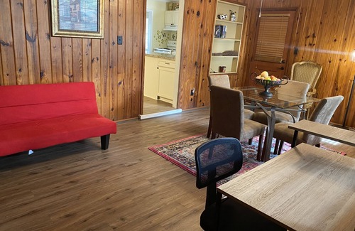 Valdosta House | Spacious & Peaceful 3BR 2bath 4 Queen Bed Near down town & nice neighborhood