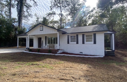 Valdosta House | Spacious & Peaceful 3BR 2bath 4 Queen Bed Near down town & nice neighborhood