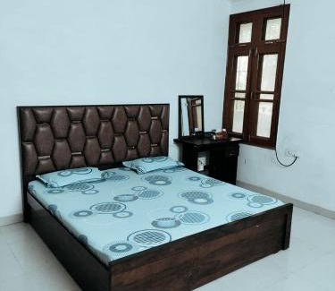 Gomti Nagar Apartment | Spacious Peaceful Apartment for Two Families in Lucknow