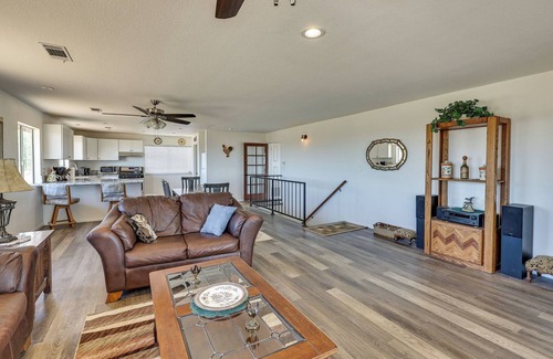 Perris House | Spacious Perris Rental Home ~ 7 Mi to Canyon Lake!