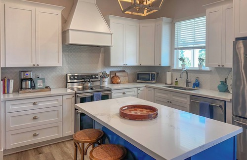 Mississippi City House | Spacious Pet Friendly 5-bedroom house, steps from the beac