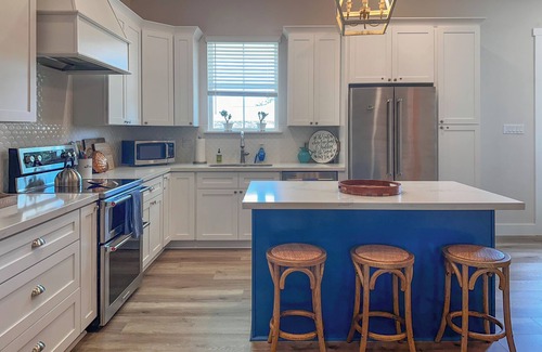 Mississippi City House | Spacious Pet Friendly 5-bedroom house, steps from the beac