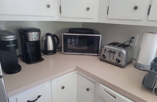 Plymouth House | Spacious, pet friendly home in Manomet. Weekly in summer & monthly in winter.