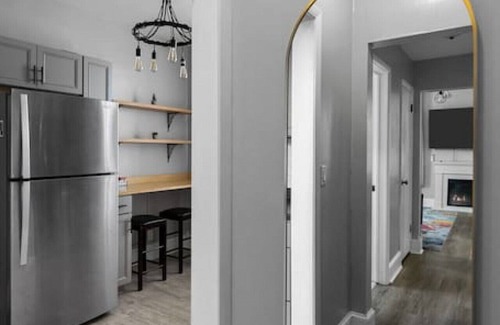 Neenah Apartment | SPACIOUS|Pets|Fireplace|Historic