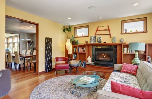 Phinney Ridge House | Spacious Phinney Ridge Home with Lake and Mountain Views!
