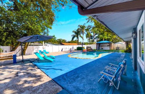 Lake Magdalene House | Spacious pool home minutes to downtown and all attractions