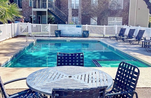 South Side Apartment | Spacious Poolside Oasis with Easy Access & Parking