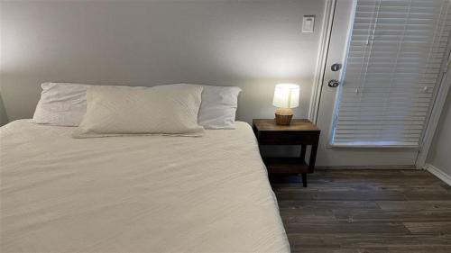 South Side Apartment | Spacious Poolside Oasis with Easy Access & Parking