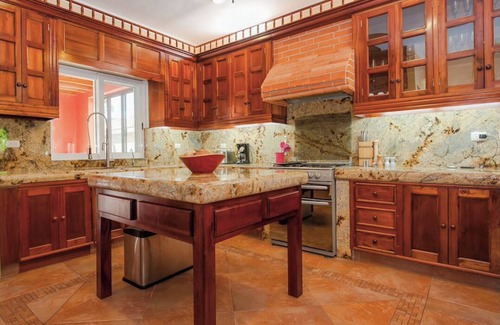 Puerto Aventuras House | Spacious, Private, Luxury Villa with Private Pool & 10 min. walk to the beach