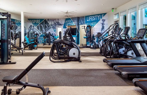 Rancho Cucamonga Condo | Spacious Private Rooms Near Ontario Mills & Airport – Pool & Gym Access!
