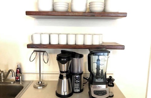 Roanoke House | Spacious Private Bedroom in Downtown – 5 Min Walk