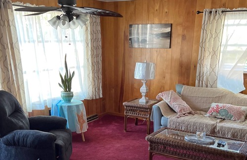 Somers Point House | Spacious Private Home With Jacuzzi En Suite-5 Minutes To Ocean City
