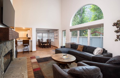 Ketchum House | Spacious, private home .6 mi from downtown Ketchum