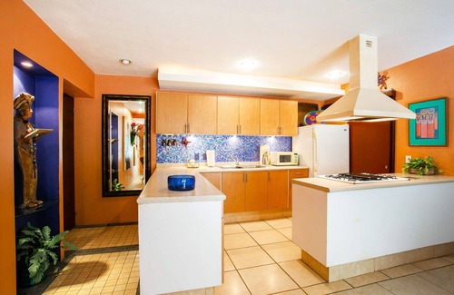 Las Glorias Condo | Spacious PV Condo Near Beach
