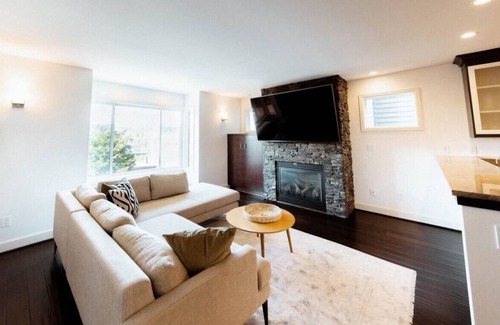 North Queen Anne House | Spacious Queen Anne Home w/Views, Patio, & Garage!