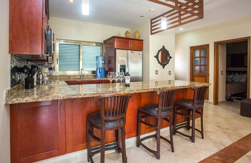 Playacar Condo | Spacious, quiet and safe condo one block from the beach in Playacar