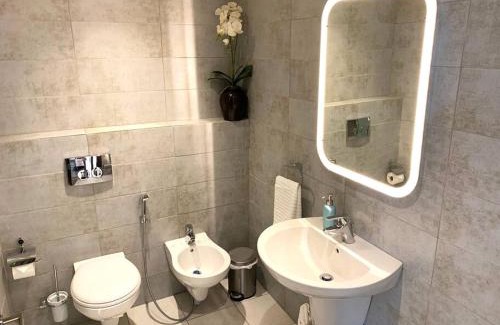 Amman Apartment | Spacious Relaxing 2Bed/2Bath Home Apartment with Garden in Abdoun