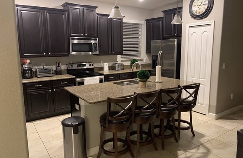 Lindfields House | Spacious relaxing villa very close to Disney and Universal